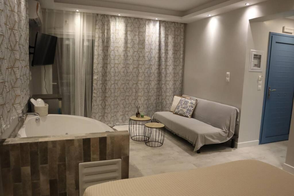 360° View Suites Tan Neapoli Voion Exterior photo